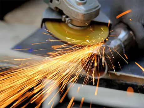 What is a diamond saw blade used for?